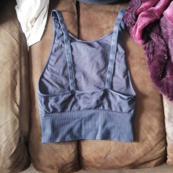 🍁Free people movement blackish sports bra/crop top M/L - Picture 3 of 3